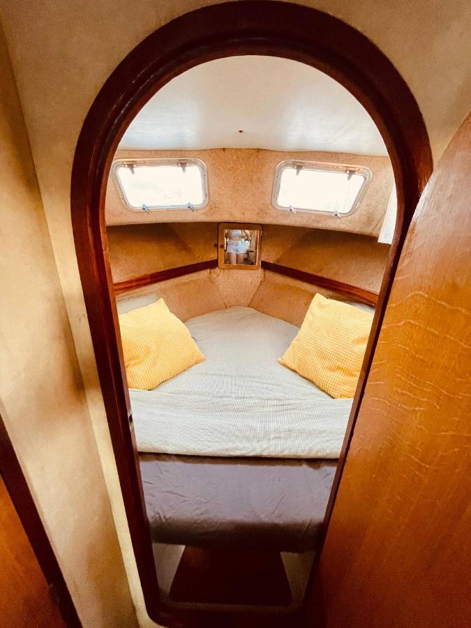 Hotel Stylish 80'S Fishing Boat Sant Adrià de Besòs Esterno foto